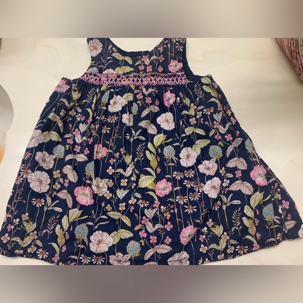 Baby Gap Navy Blue Floral Smocked Sleeveless Infant Dressz